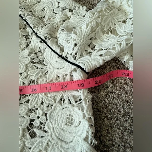 Anthropologie Maeve lace long sleeve white top black cuffs Small SO CUTE! Zipper - Picture 9 of 12
